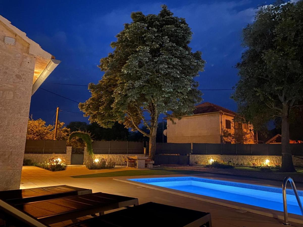 Experience Village Life - Jokini Dvori With Private Pool Pakovo Selo Luaran gambar