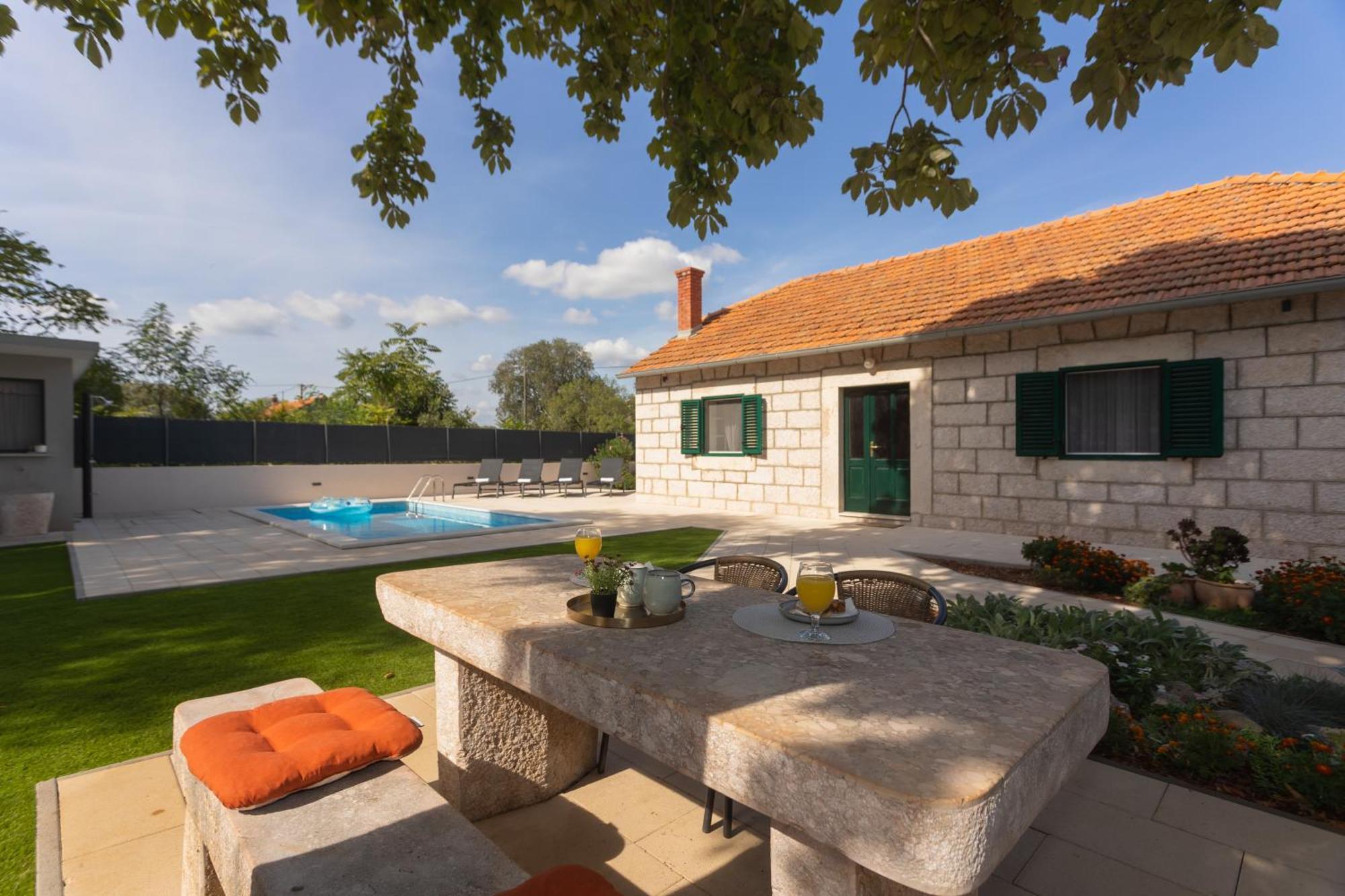 Experience Village Life - Jokini Dvori With Private Pool Pakovo Selo Luaran gambar